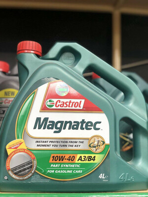 Полусинтетическое моторное масло Castrol Magnatec 10w-40