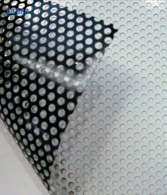 Широкоформатная печать на сеточный оракал с установкой