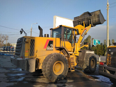 570 000 000 сум / шт. Фронтальный погрузчик LOVOL FL956H 3 куб