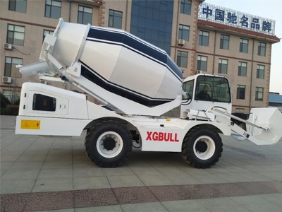Миксер XGBULLСамо загружаемый бетоносмеситель