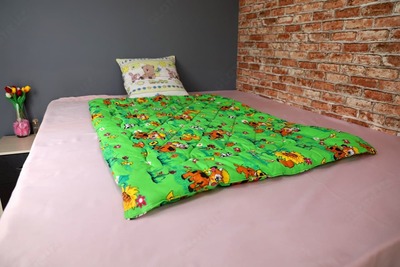 Bolalar ko'rpasi, 180x150 sm