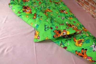 Bolalar ko'rpasi, 180x150 sm