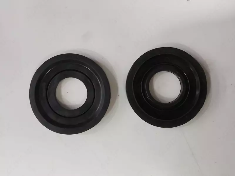 Ariston kir yuvish mashinasi uchun rezina - 30 000 so'm