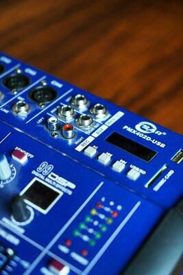 Микшерный пульт SAR PMX402D-USB