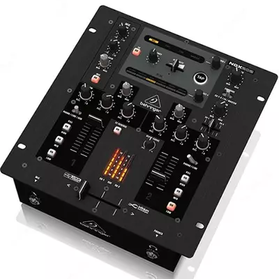 Behringer NOX 202