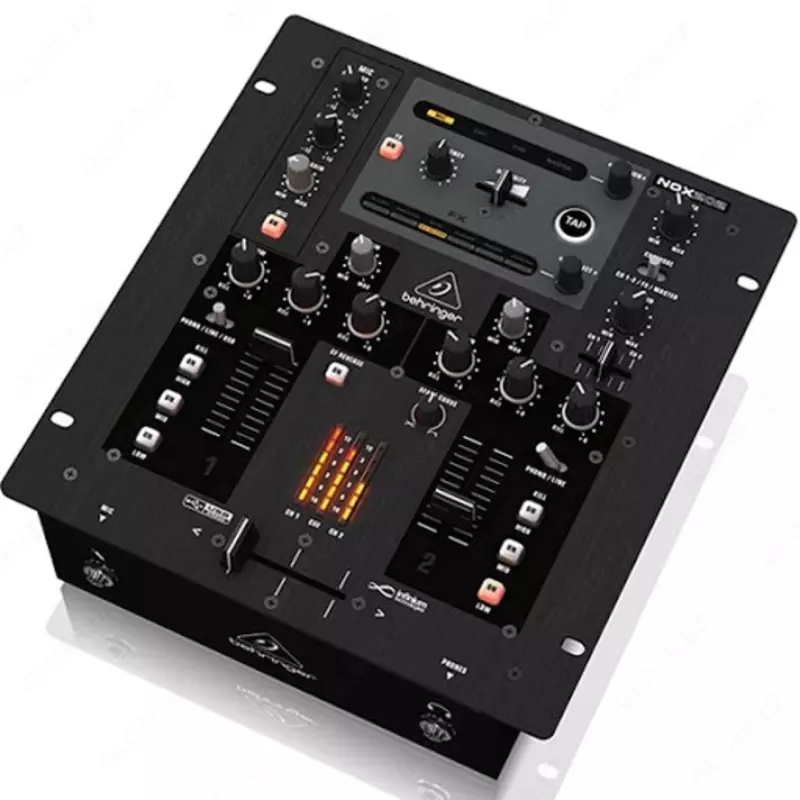 Behringer NOX 202