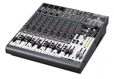 Behringer XENYX 1622FX микшерный пульт