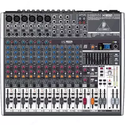 BEHRINGER XENYX X1832USB Микшерный пульт BEHRINGER XENYX X1832USB Микшерный пульт