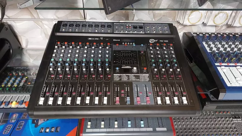 Микшерный пульт SAR PM-1600