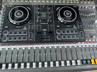 Контроллер Пионер DDJ-200 - 2 978 095 сум