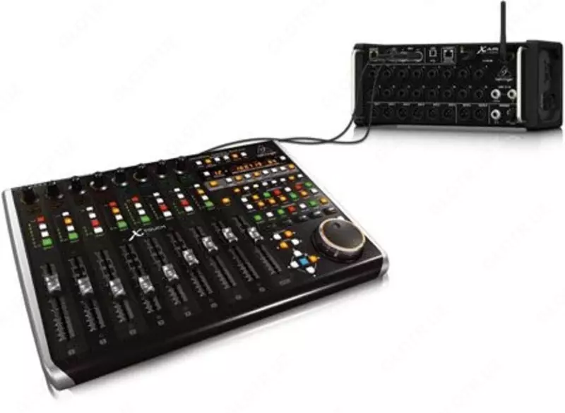 Цифровой микшер BEHRINGER XR18 - 11 090 000 сум