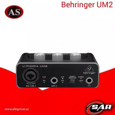 Внешняя студийная звуковая карта Behringer UM2