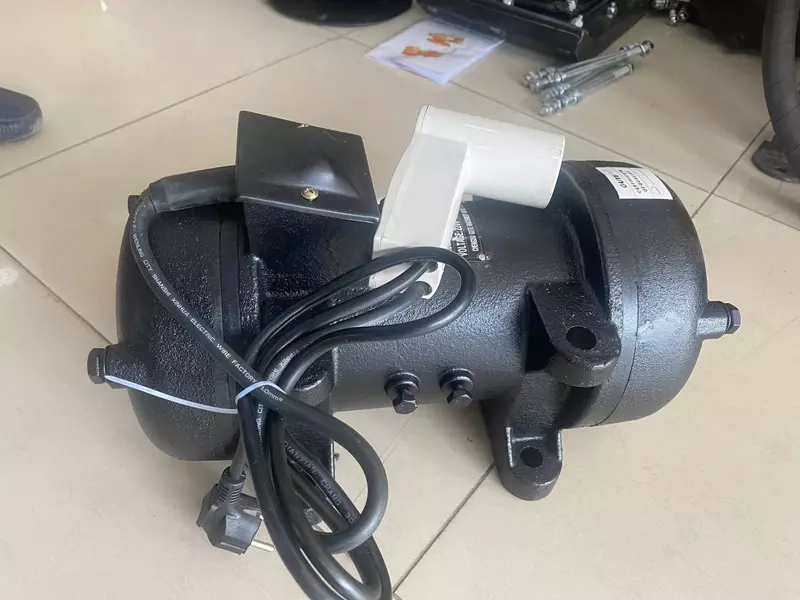 Площадочный вибратор GUTE (1