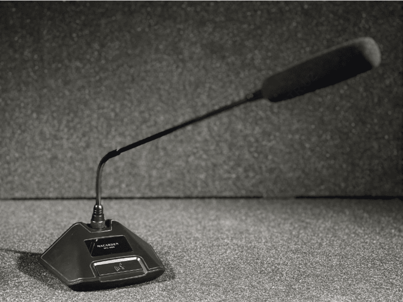 Настольный микрофон MACARDEN - 550 000 сум