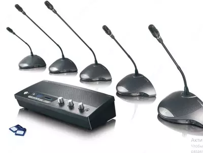 Конференц-система "Bosch" CCS 900 с записью речи на SD-карты в формате MP3