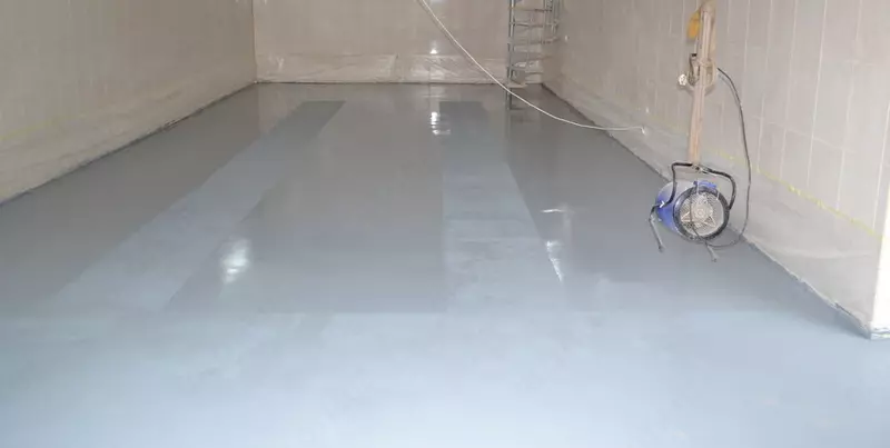 Лак для бетонных полов