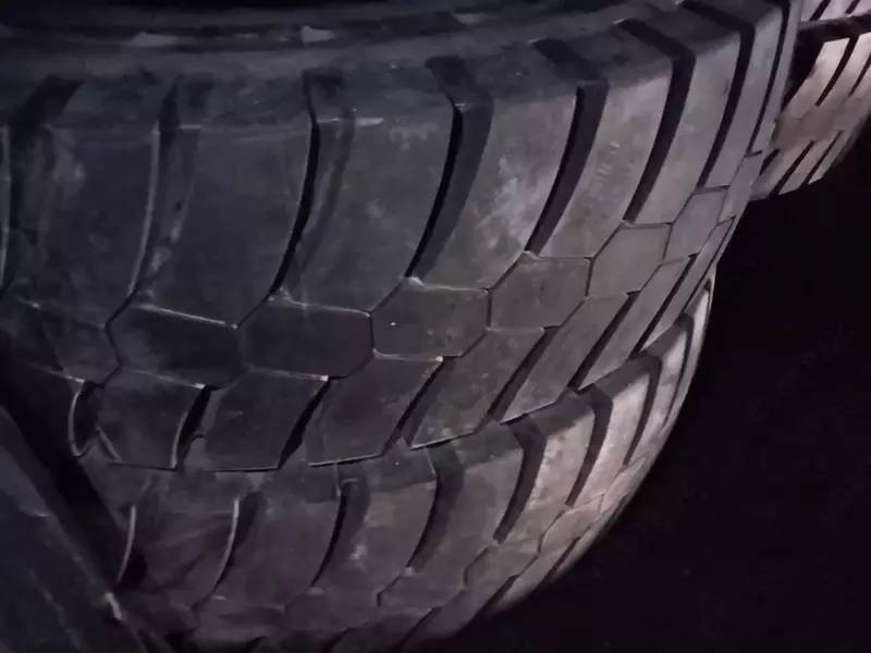 {0} so'mdan Radial shinalari 37.00R57