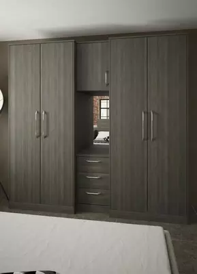 Гардеробный шкаф