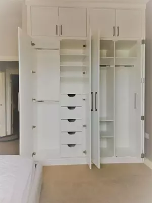 950 000 сум / кв.м Гардеробный шкаф