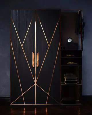 Шкаф распашной