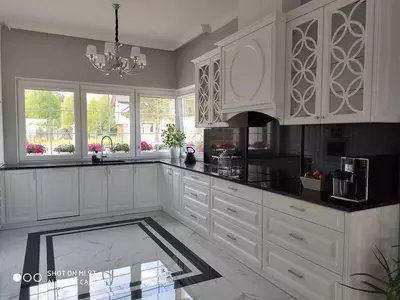 Burchakdagi oshxona to'plami. Model № 40 (oq) - 3 550 000 so'm / to'plamdan