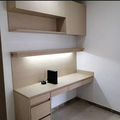 No7 osilgan javonli stol - 3 670 000 so'm / donadan