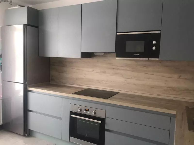 Oshxona to'plami (to'g'ri) Model № 008 (Oq/yog'och) - 2 770 000 so'm