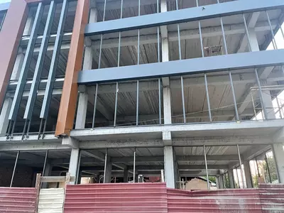 Narx so&#039;rov asosida Nostandart oyna va eshiklarni o'rnatish