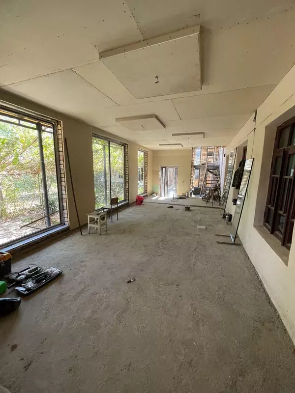 Deraza va eshiklarni ishlab chiqarish va o'rnatish (7-modda) Chakana savdo