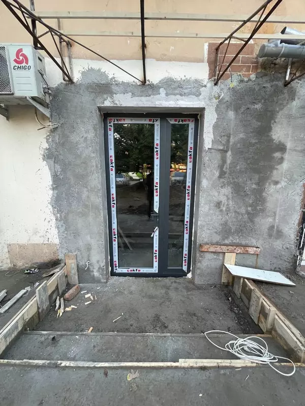 Пластиковые двери №6 - по запросу