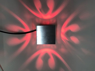 Настенный светильник