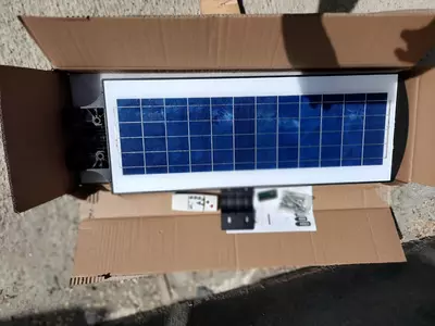 Солнечный прожектор для наружного освещения 180 Вт Только в розницу