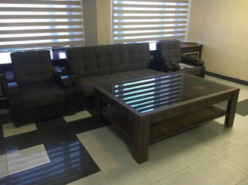 Мягкий диван темного оттенка подходящий для офисов - 250 000 so'mdan