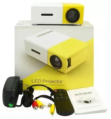 Мини проектор yg 300