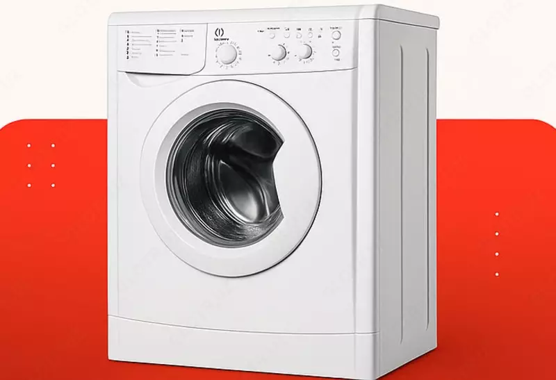   Стиральная машина-автомат INDESIT IWSC 6105  6 кг (Белая)