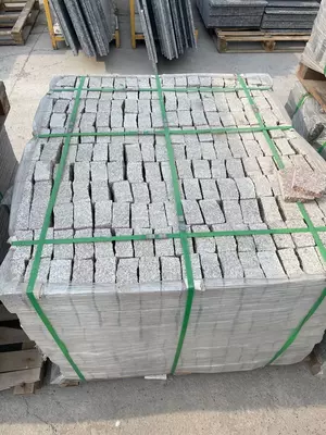  Granitdan yasalgan yo‘l toshlari Metall Grid