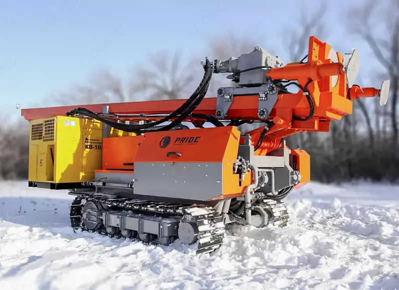 Малогабаритная самоходная буровая установка SBU-105