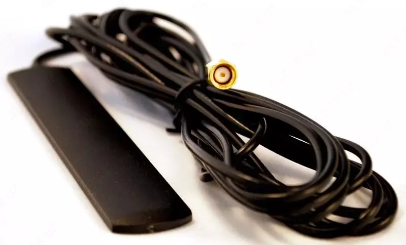 Выносная компактная GSM антенна на липком основании "Овен" АНТ-3 SMA