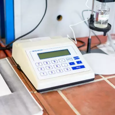 Измерительный лабораторный иономер/титратор "Мультитест" ИПЛ-111-1 pH-метр (настольный, один канал)