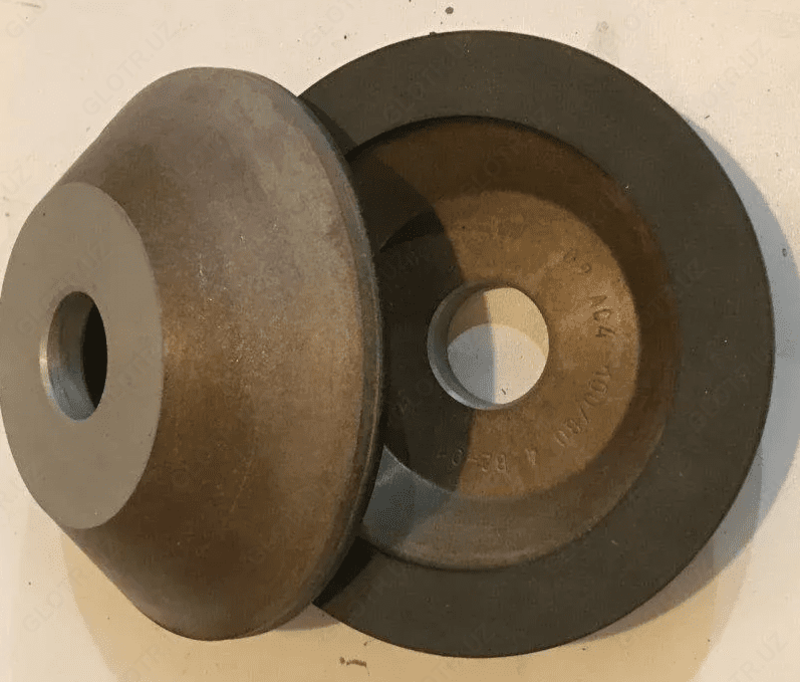 Olmos silliqlash g'ildiragi 12A2 45 daraja 200x20x3x32 149ct.