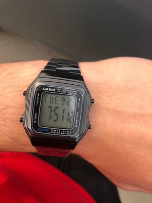 часы Casio - 220 000 сум / шт.