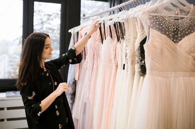 Услуга по химчистке вечернего платья - 80 000 сум