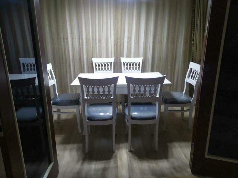 Кухонный комплект стол со стульями 1