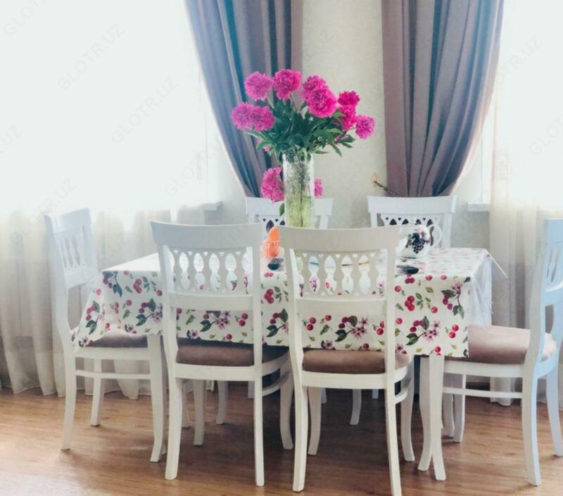 Кухонный комплект стол со стульями 6