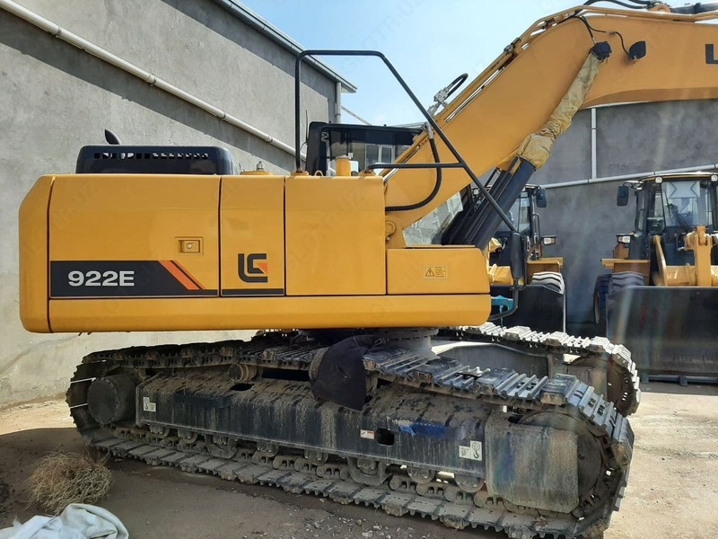   Гусеничный экскаватор LiuGong CLG 922E