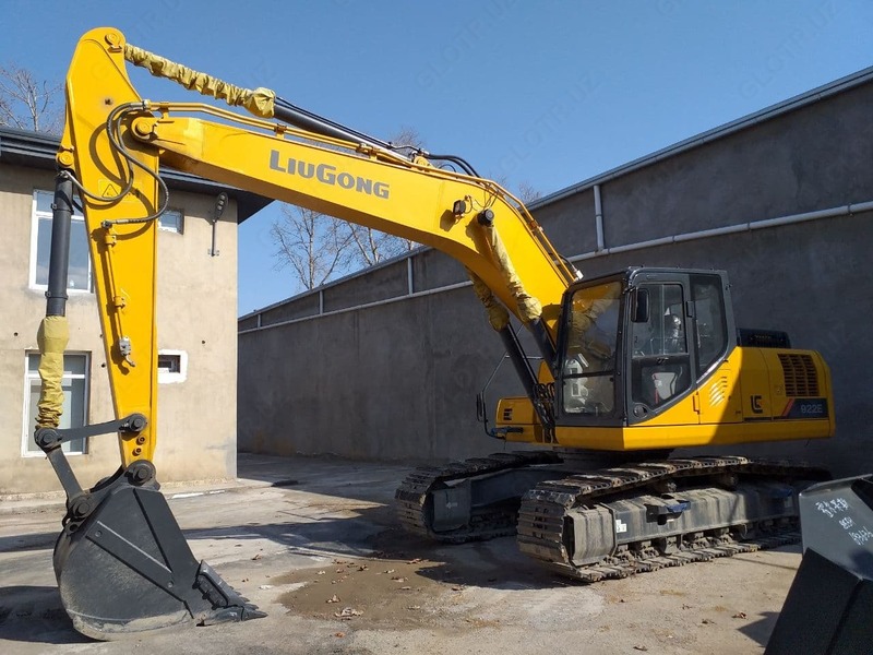  Гусеничный экскаватор LiuGong CLG 922E - ИП ООО KCHM GROUP