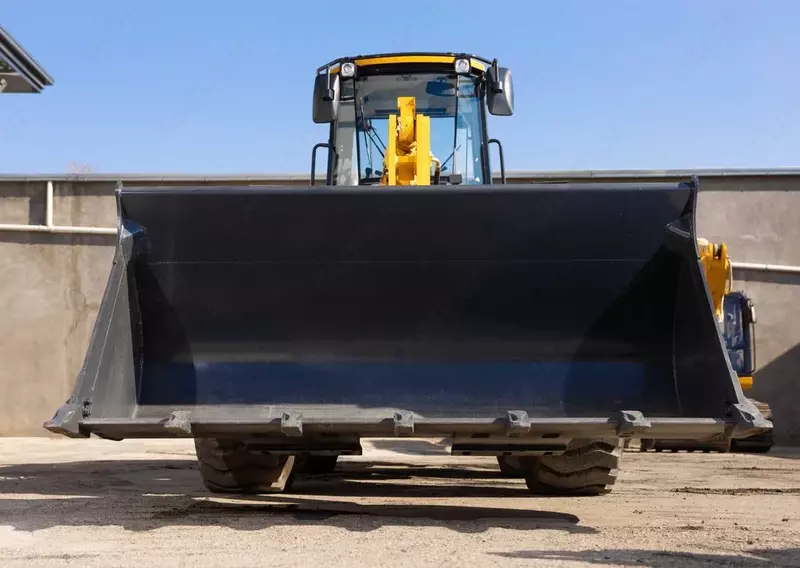   Фронтальный Погрузчик LiuGong CLG855H (3 м3)