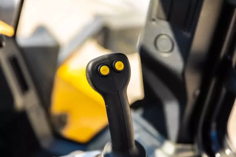  ИП ООО KCHM GROUP - Фронтальный Погрузчик LiuGong CLG855H (3 м3)