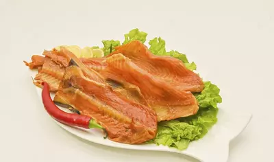 Qizil ikra (füme)
