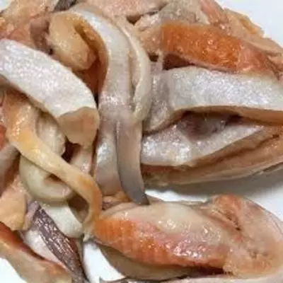 Брюшки лосося средносоленые